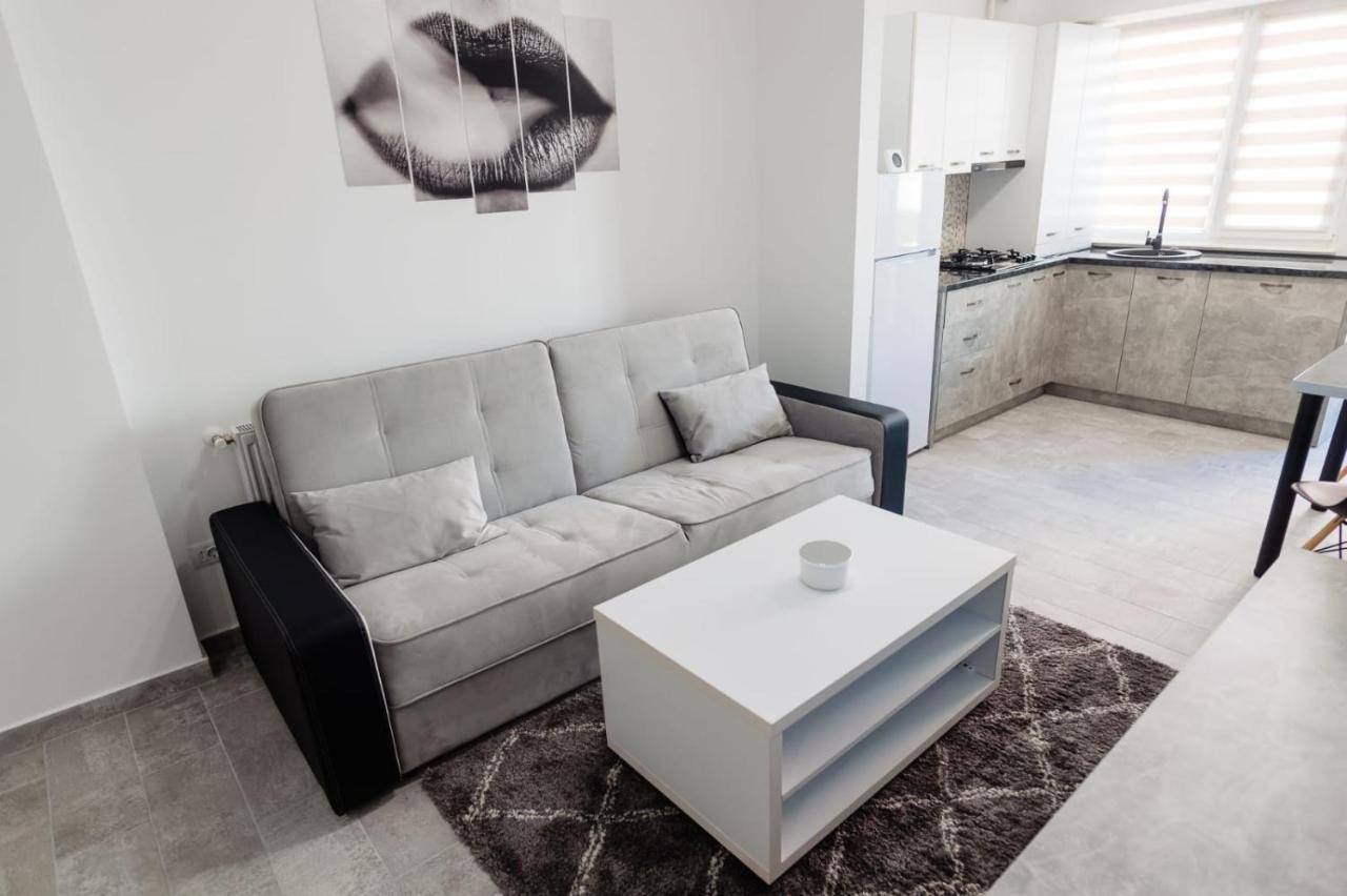 Home Sweet Home Bacau Ngoại thất bức ảnh